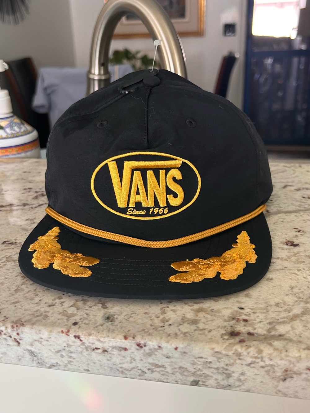 “NEW” Vans Off the Wall Cap